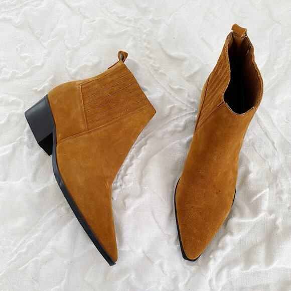 Marc Fisher Shoes - Marc Fisher Yarita Bootie Size 9 New
$179